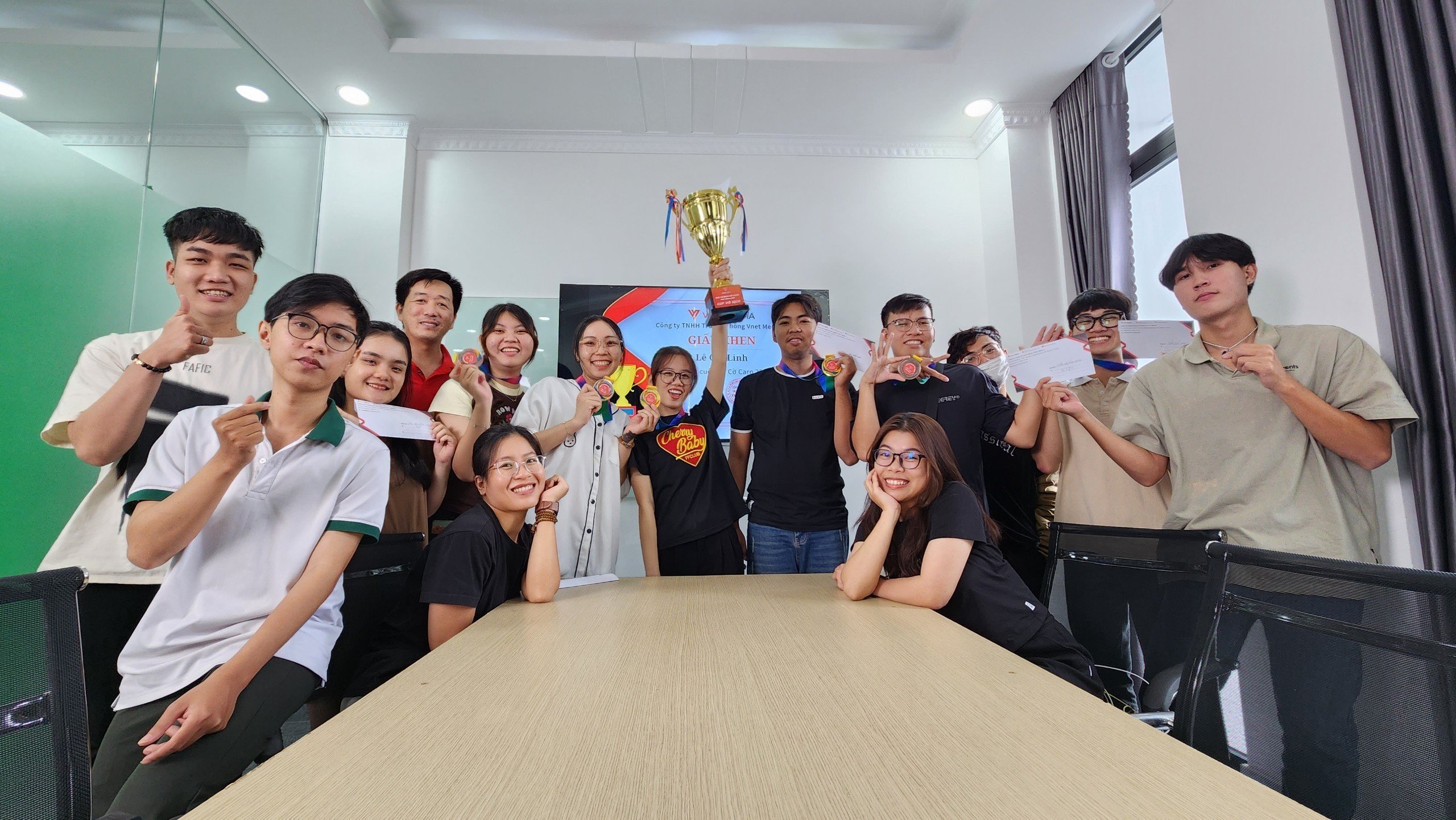 Vnet Media tổ chức giải cờ caro nâng cao tinh thần nhân viên